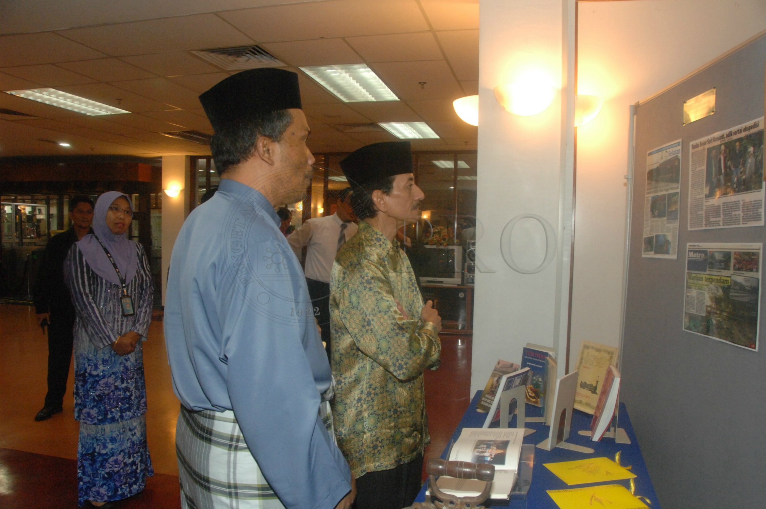 PRO 14 33 WACANA FBA 0101